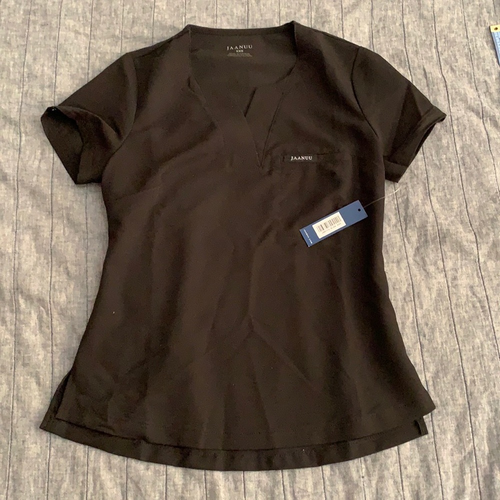 Jaanuu Scrub Top